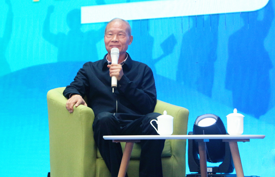 受邀參加“青藍接力”工程啟動儀式，丁山華寄語青年企業(yè)家： 勤奮、專一、實干